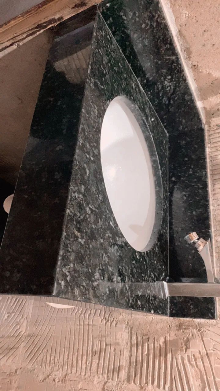 Vendo 1 Nicho e pia de granito novinho, a pia 3 meses de uso e o Nicho novo  - Foto 3