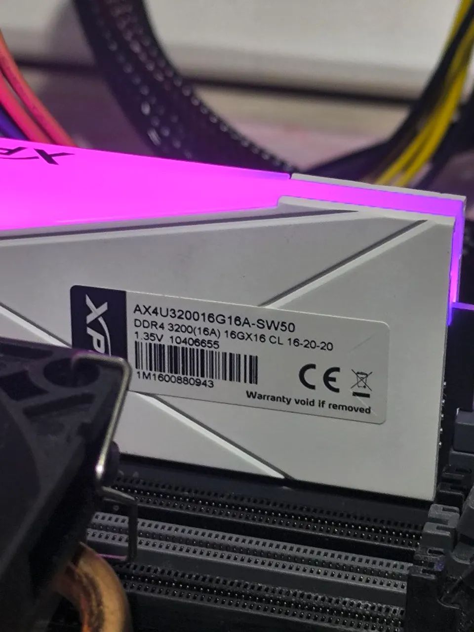 DDR4 16 GB XPG RGB - Foto 2