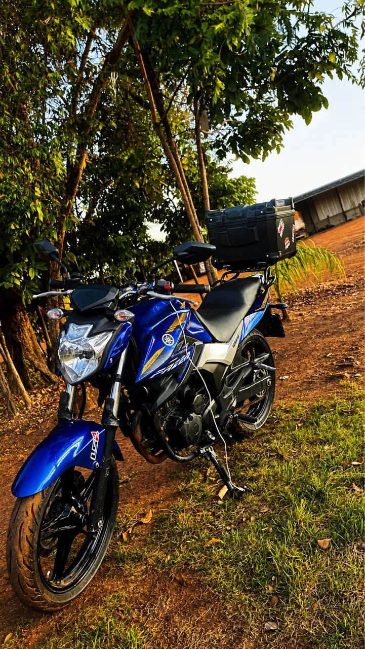 Moto revisada ,só pegar e andar !