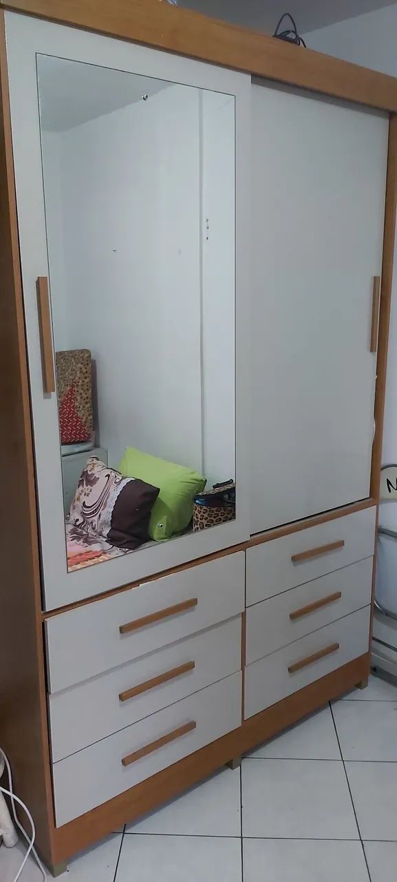 Guarda roupa 2 portas 6 gavetas
