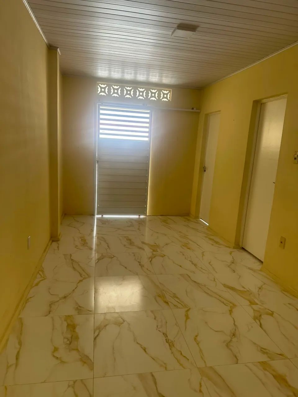 ALUGO CASA NO SUISSA