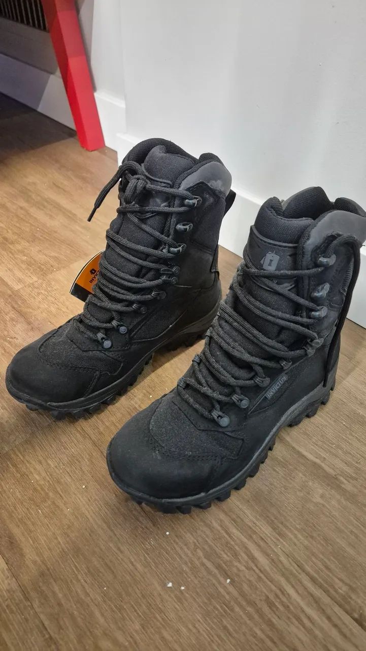 BOTA INVICTUS NOVA! COM ETIQUETA! - Foto 3
