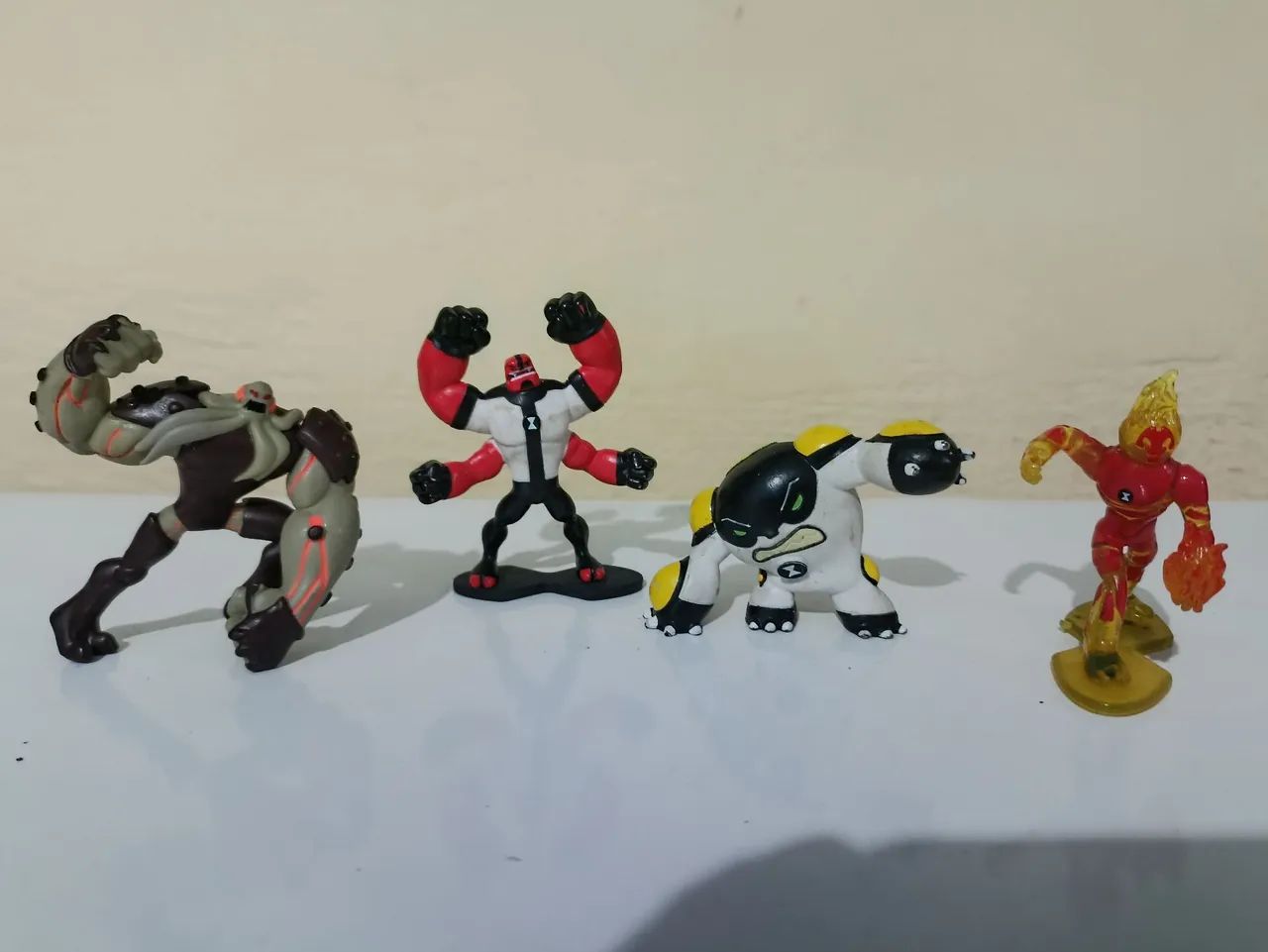 Bonecos Ben 10 - Foto 3