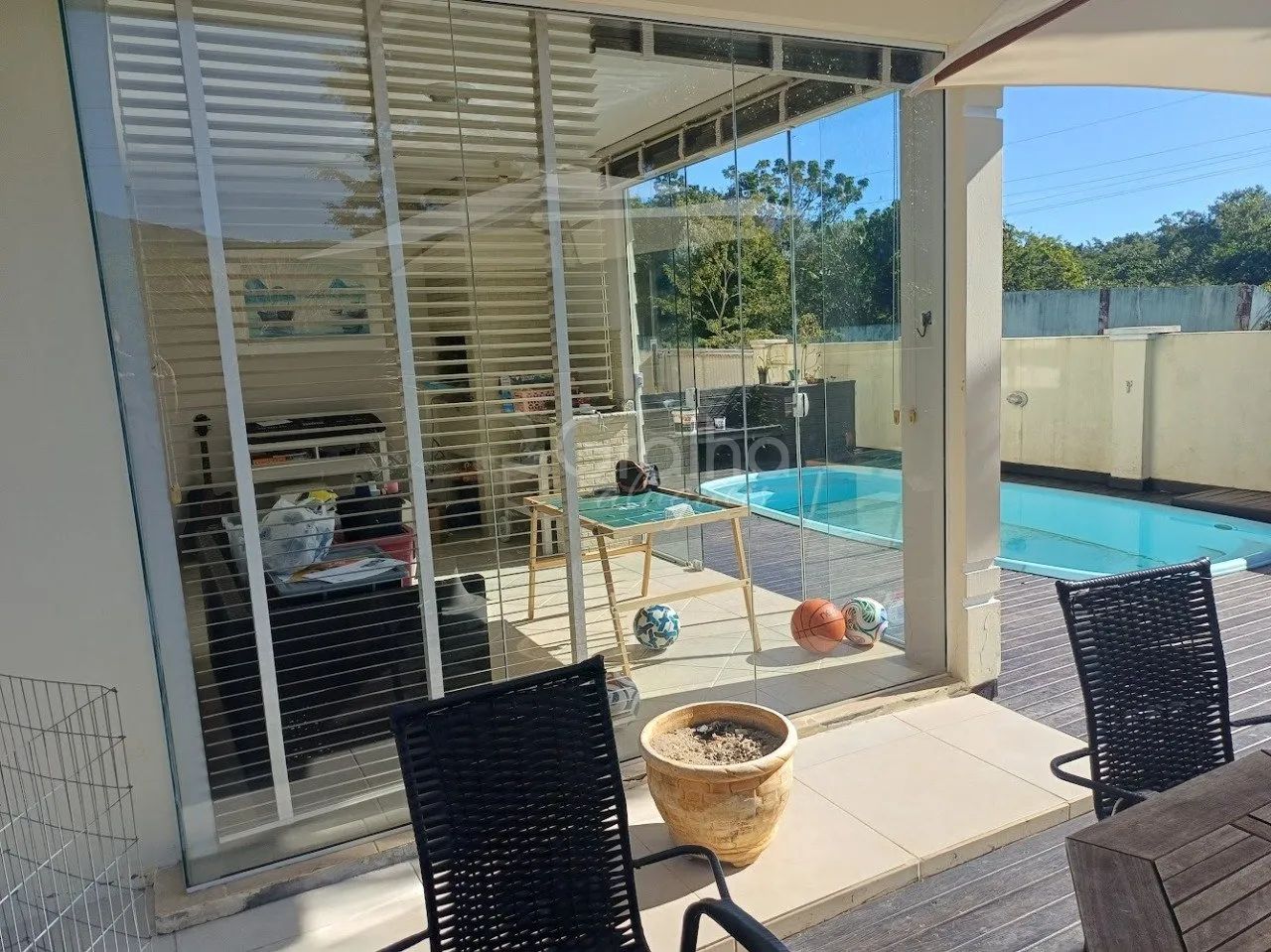 Casa com 3 suítes, mobiliada e piscina - Foto 4