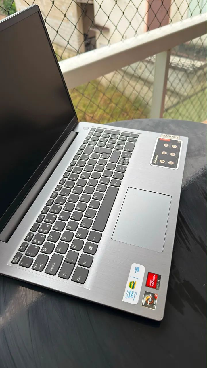 Lenovo IdeaPad 3 - Ryzen 5 | 8GB RAM | SSD 256GB - Foto 4