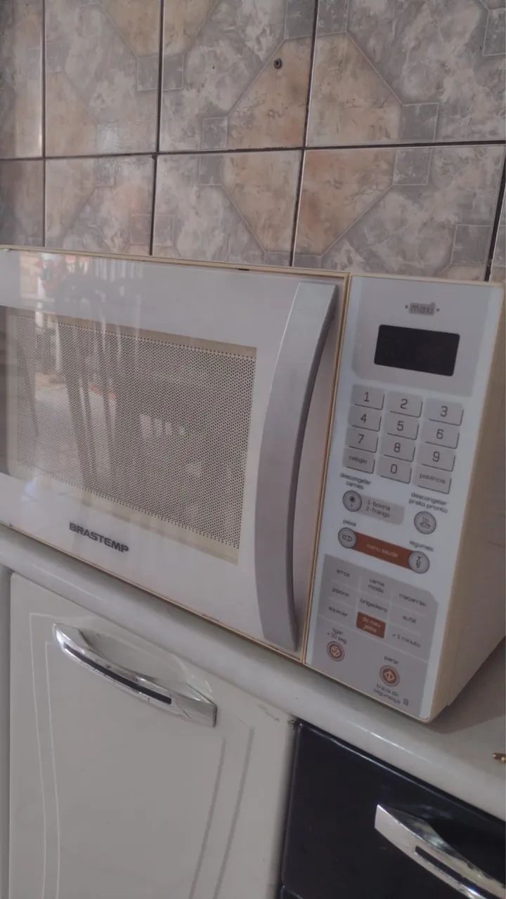 Microondas Brastemp 30 litros Perfeito estado - Foto 4