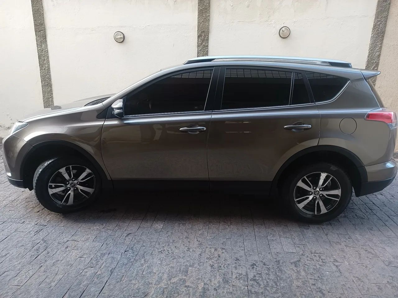 Toyota RAV4 2.0 Top 4X2 16V Aut. 2018 - Foto 9