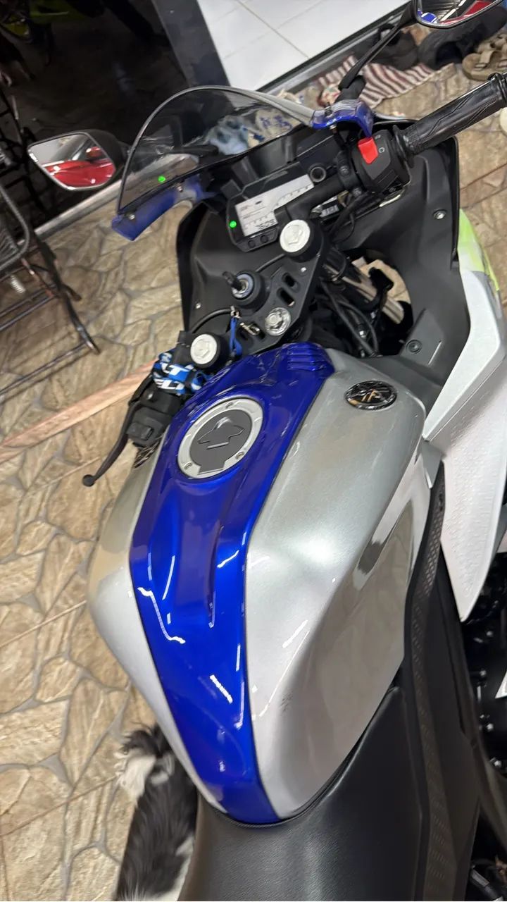 R15 yamaha  - Foto 5