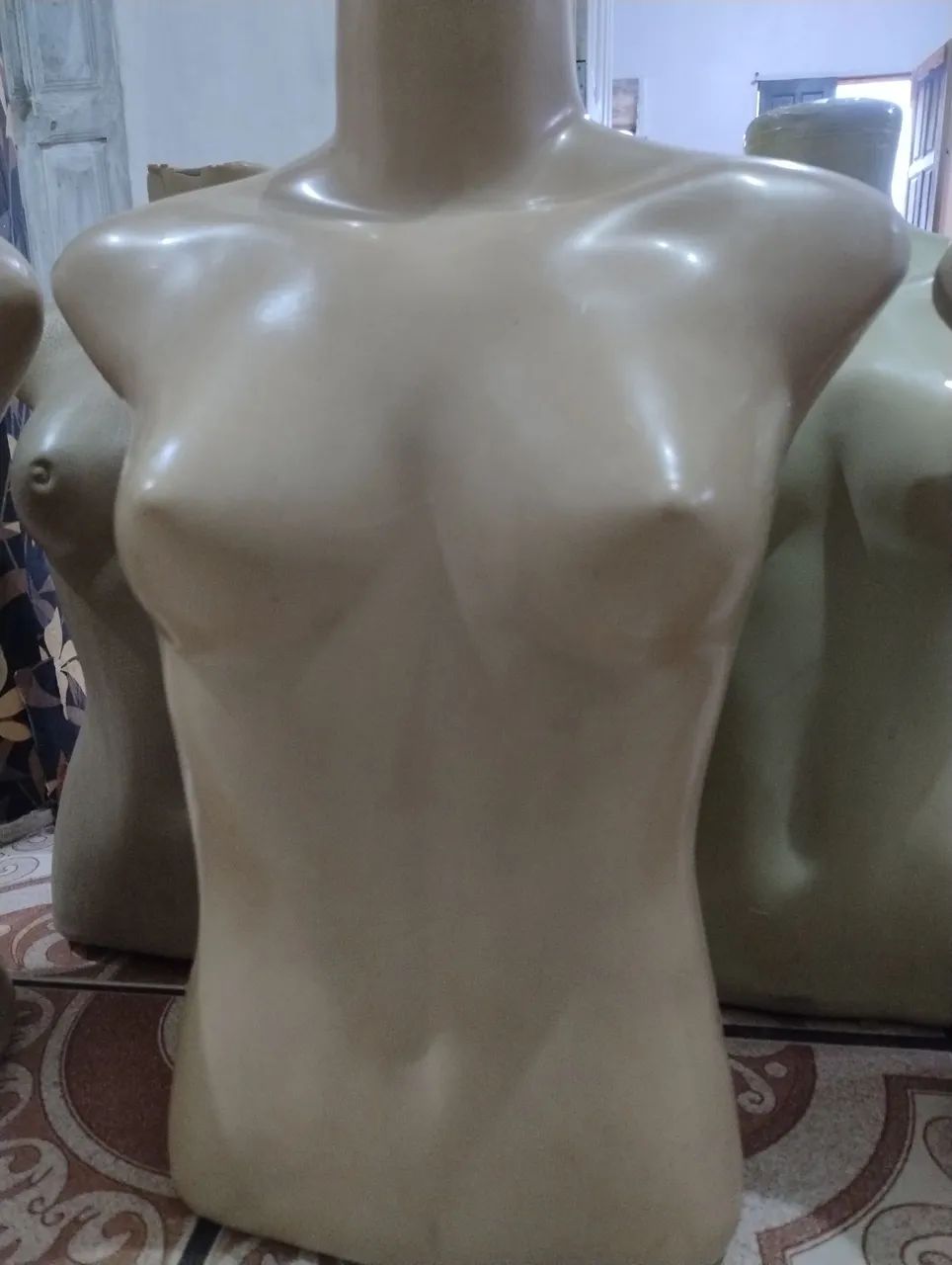 Vendo Manequins Femininos para Exposição - Foto 2