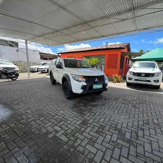 Mitsubishi L200 2021