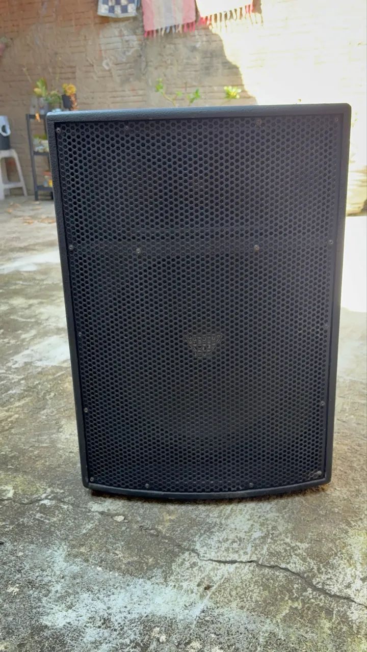 Caixa de som - SOUNDVOICE 550W 15?