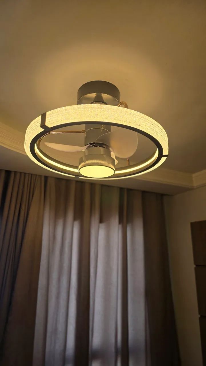 Lustre com ventilador novo - Foto 4
