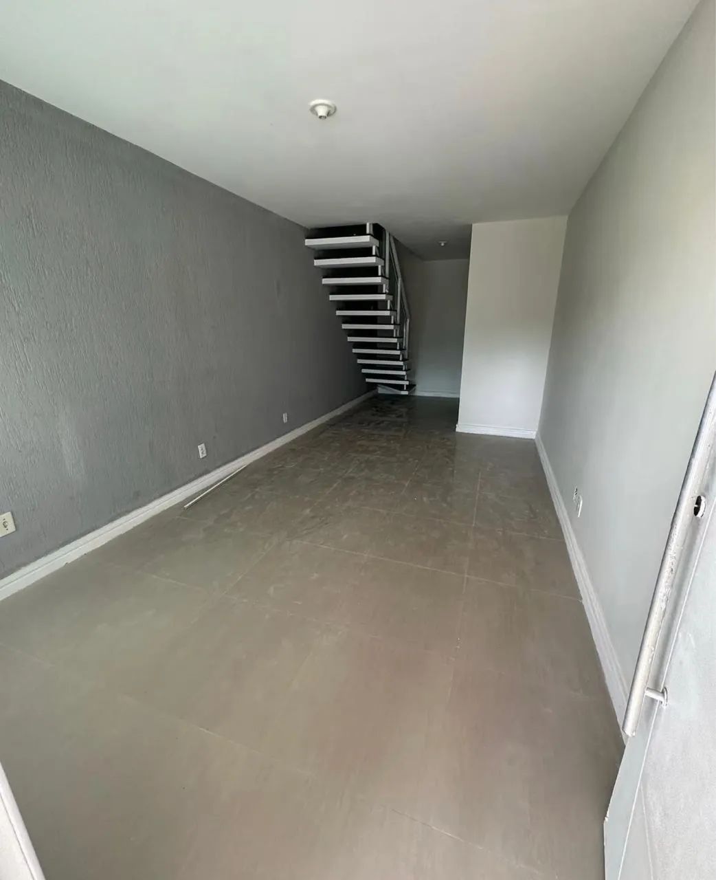 Casa triplex, com 2 quartos com suítes - Foto 2