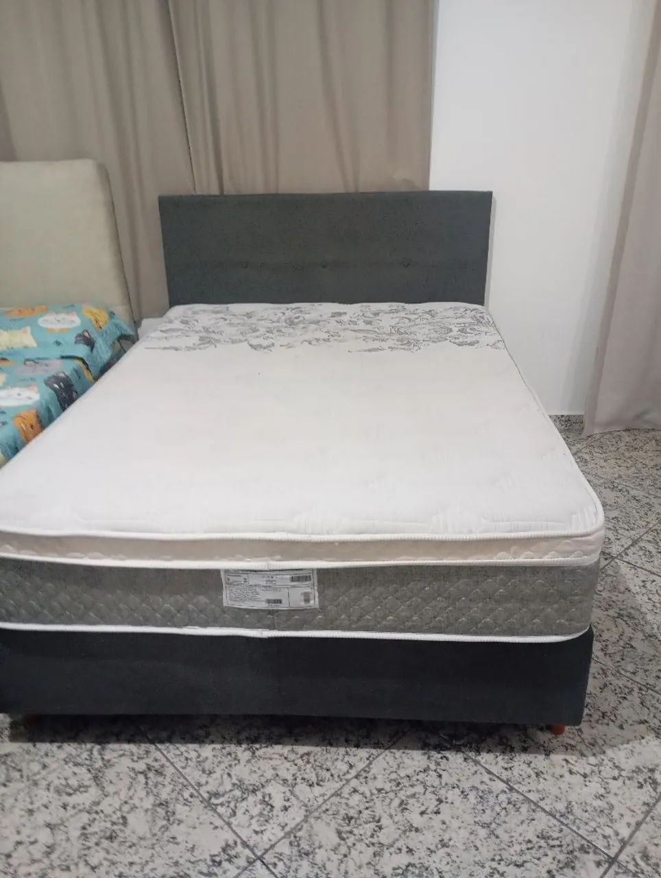 Cama box