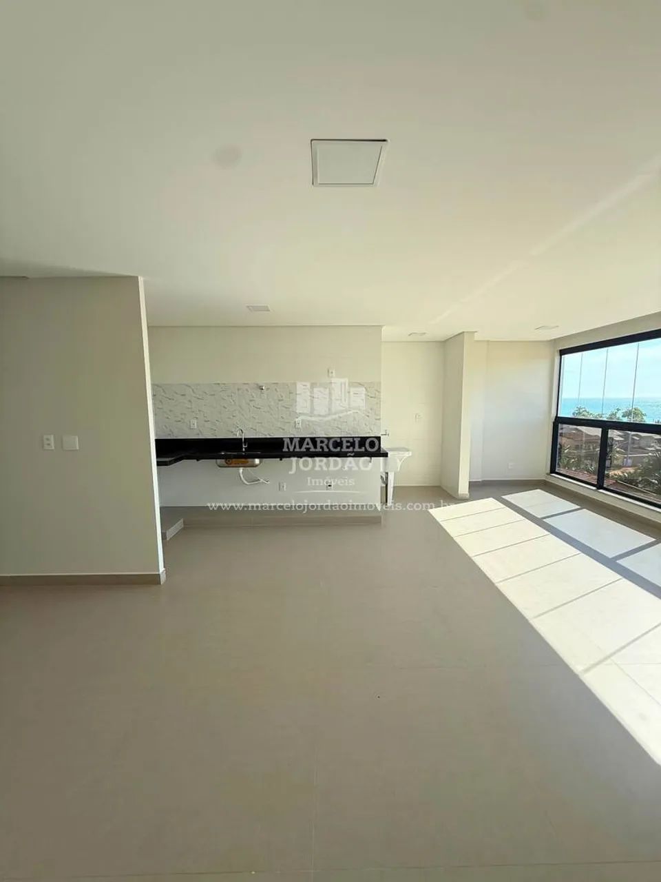 Apartamento em Castelhanos - 2 quartos com suíte - Vista mar e por do sol - Foto 4
