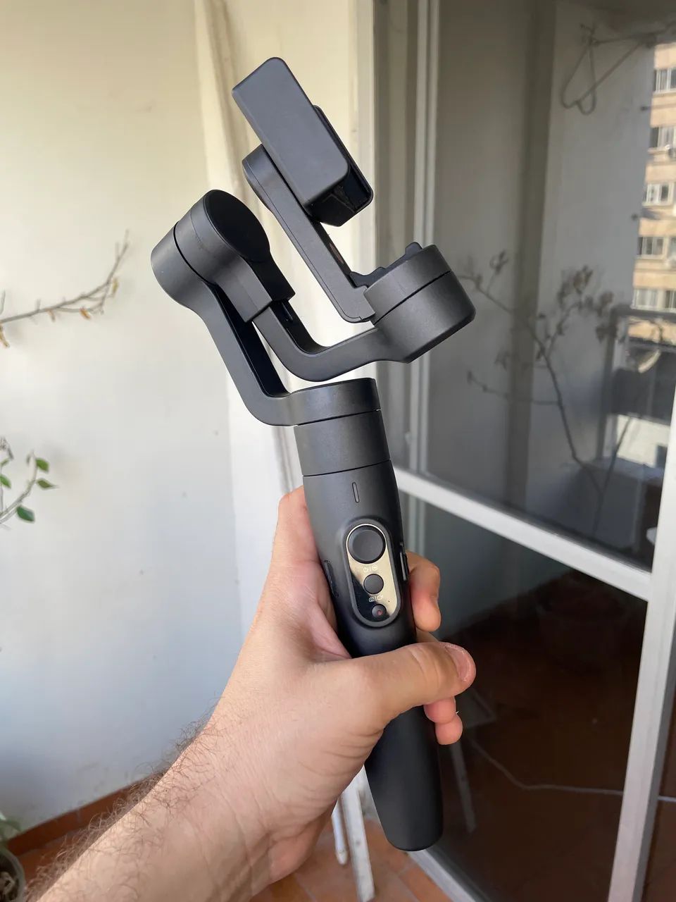 Gimbal estabilizador de celular  - Foto 2