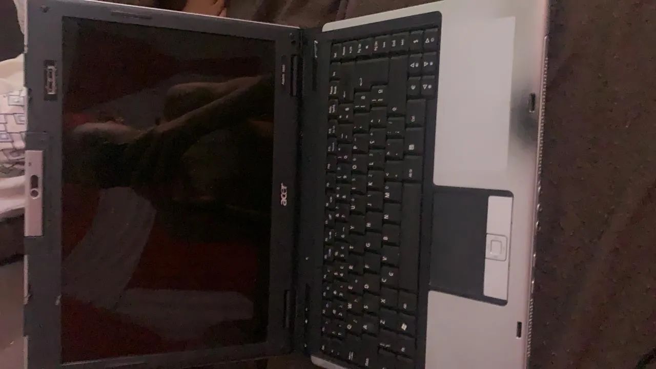 Vendo notebook accer  - Foto 2
