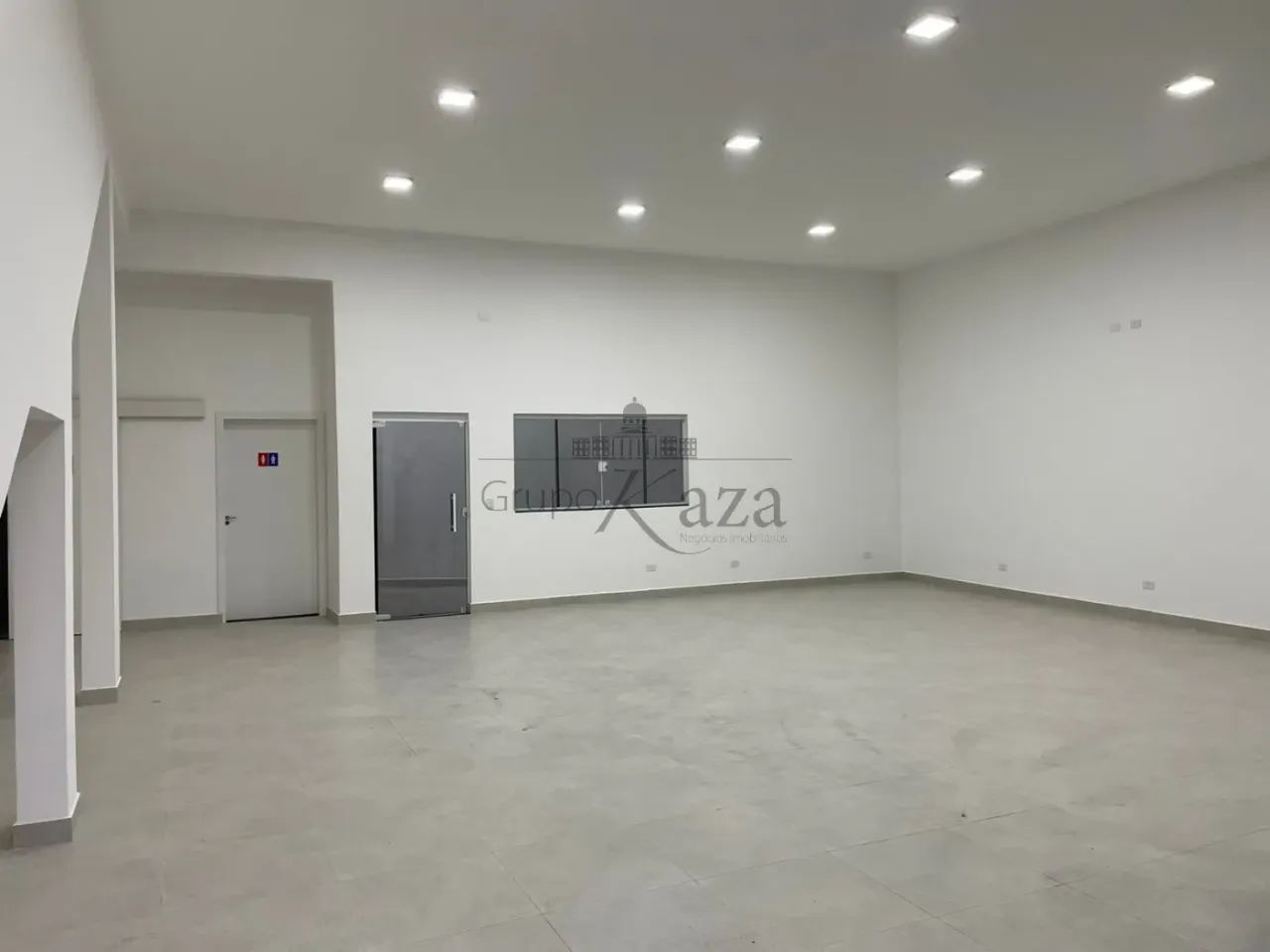 Ponto Comercial - Campos São José - 110m².