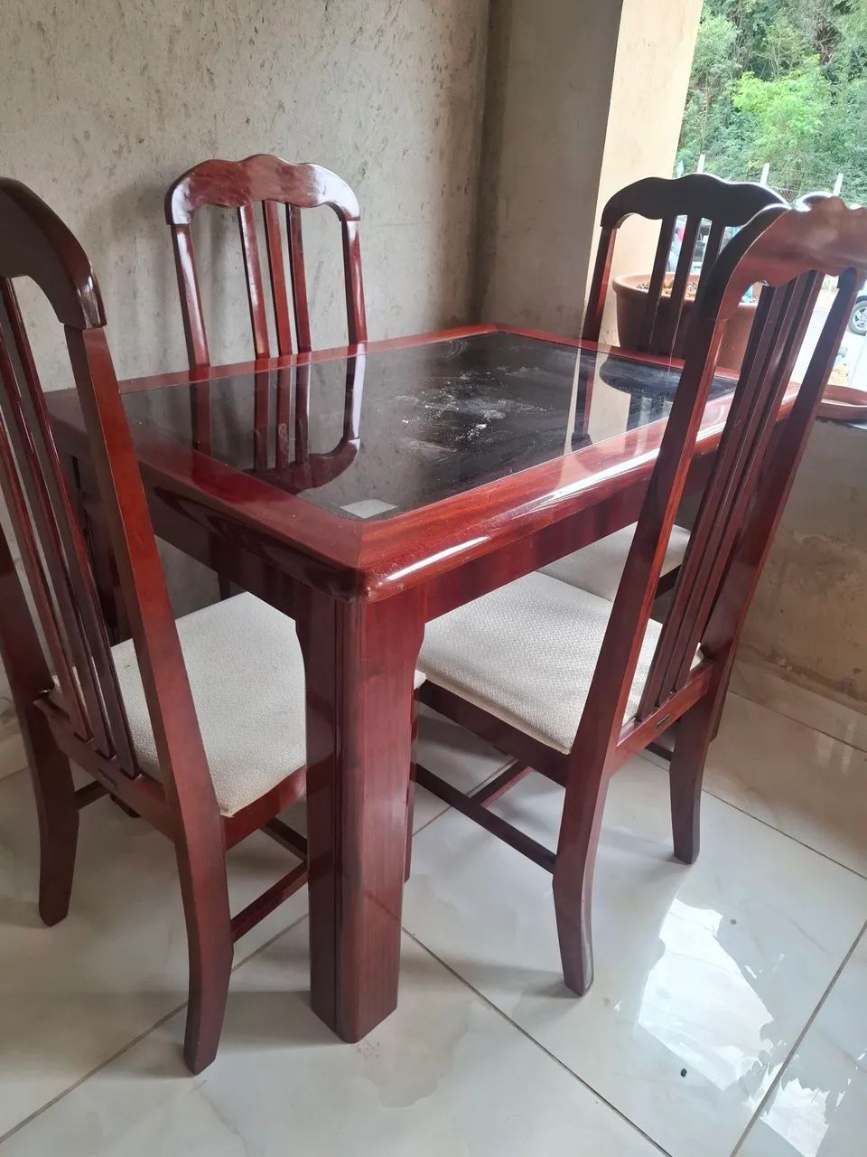 MESA MOGNO 4 CADEIRAS QUALIDADE SUPERIOR  - Foto 2