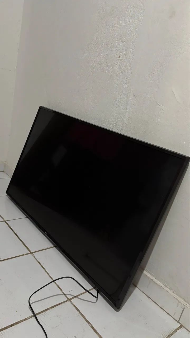 tv lg 49 polegadas para conserto ou reutilizar peças  - Foto 2
