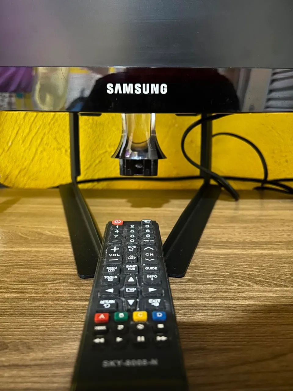 TV/Monitor Samsung 27 polegadas - LT27B350 - Foto 2
