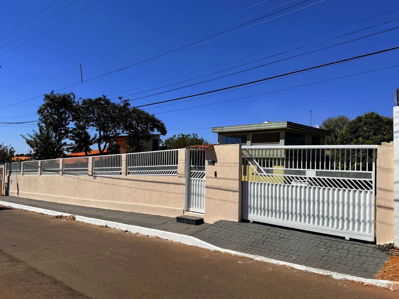 Casa excelente condomínio entre lagos 