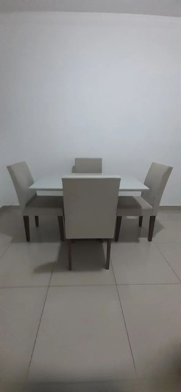Mesa de jantar com 4 cadeiras  - Foto 2