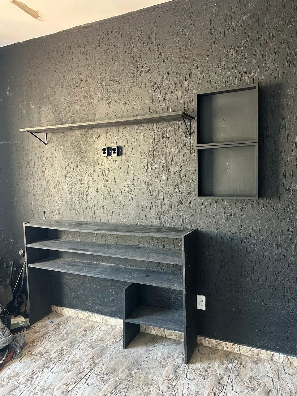 Armário decorativo com prateleiras - Foto 2