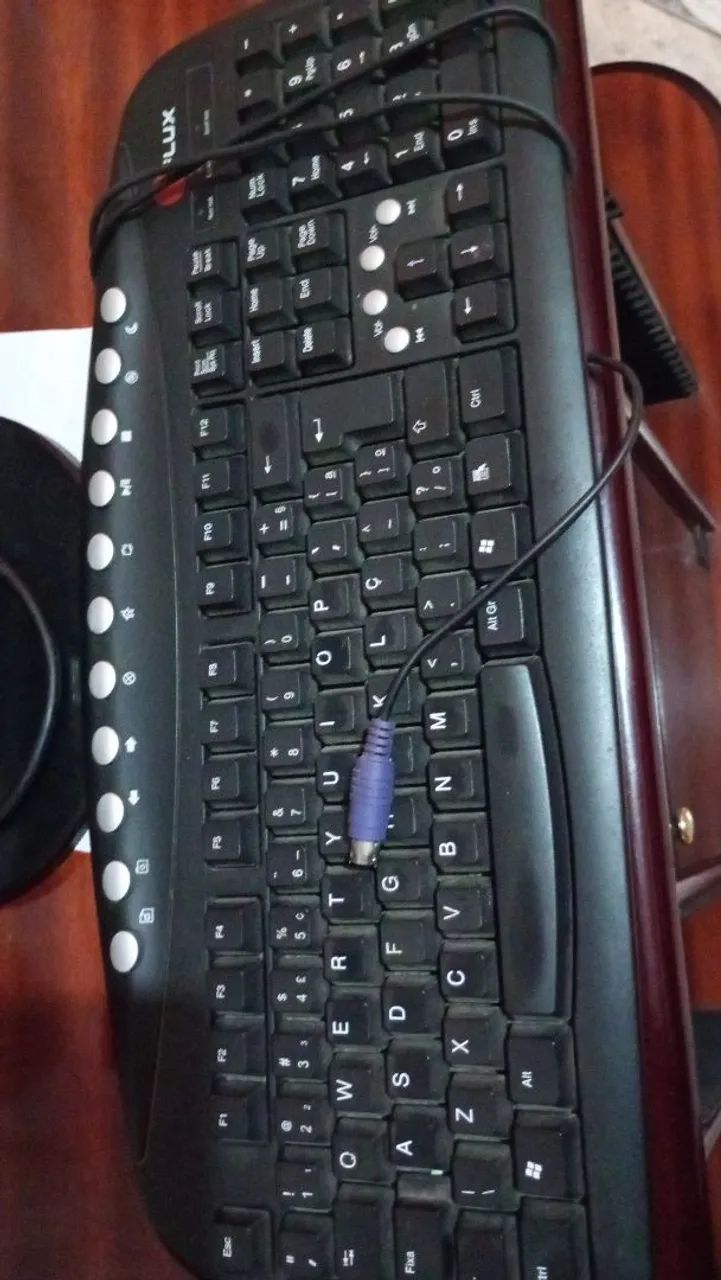 Placa mãe  e teclado. - Foto 2