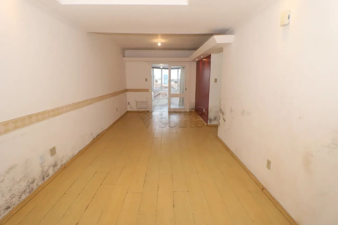 Apartamento de 3 Dormitórios com Suíte e Sacada Coberta - Centro - Foto 2