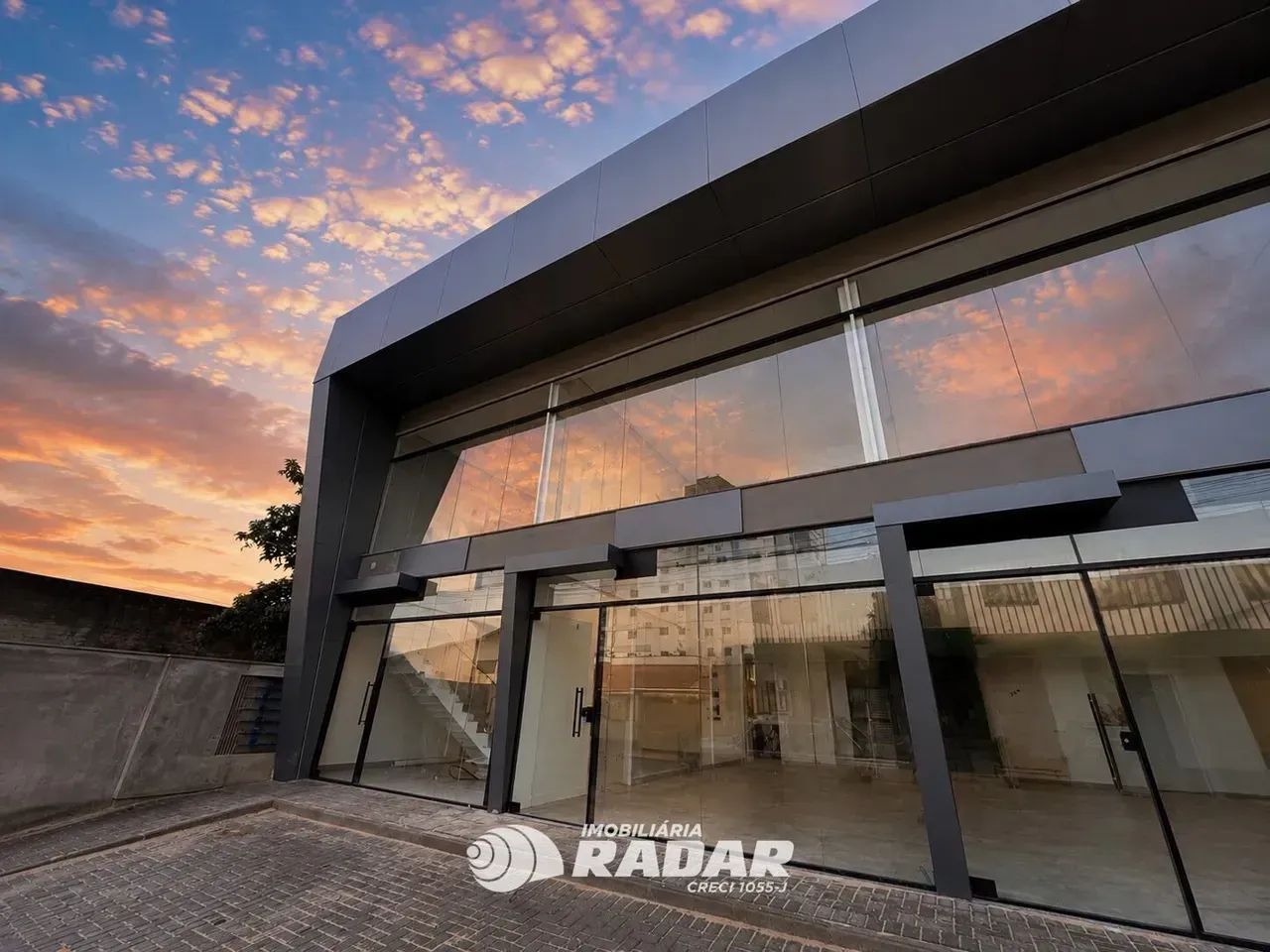 Sala Comercial Recém Entregue no bairro Vila Moema em Tubarão/SC - Foto 2