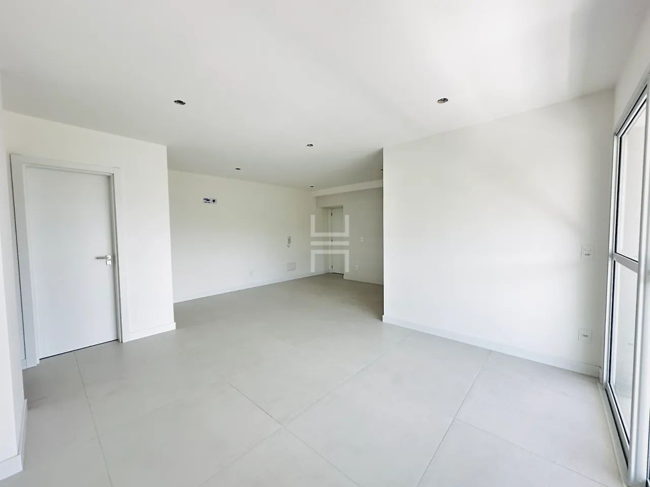 Apartamento na Pedra Branca, com 3 dormitórios sendo 1 suíte e 2 vagas - Foto 5
