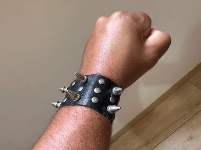Munhequeira Spike