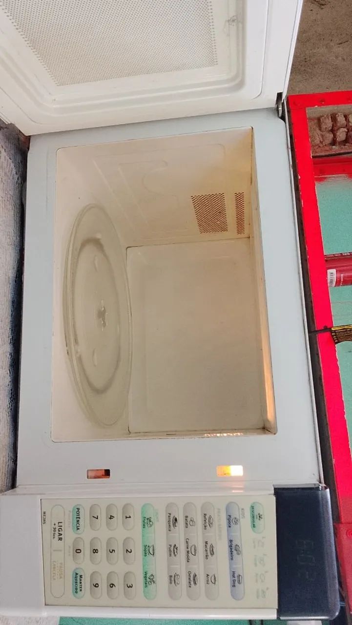 Microondas Eletrolux 28 litros  - Foto 3