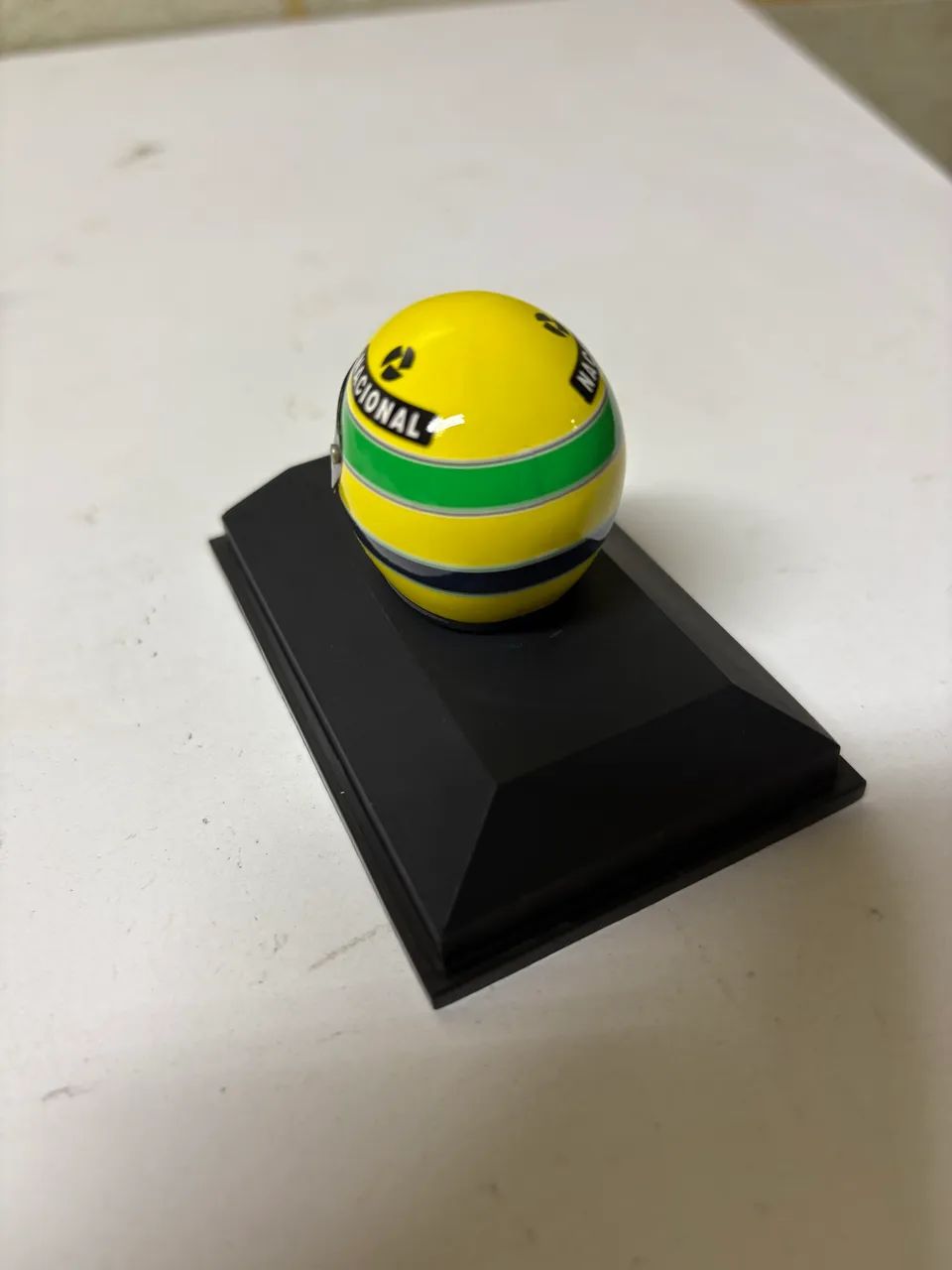 Minichamps Capacete Ayrton Senna 1988 - 1:8 - Foto 4
