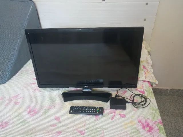[21/07, 17:01] Mãe E Amiga Yone: Vendo TV LG 24 polegadas , valor 300 avista - Foto 2
