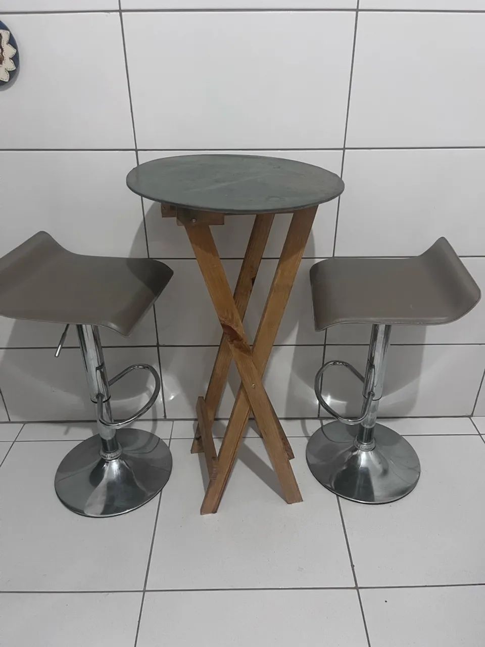 Jogo mesa e banquetas bistrô  - Foto 4