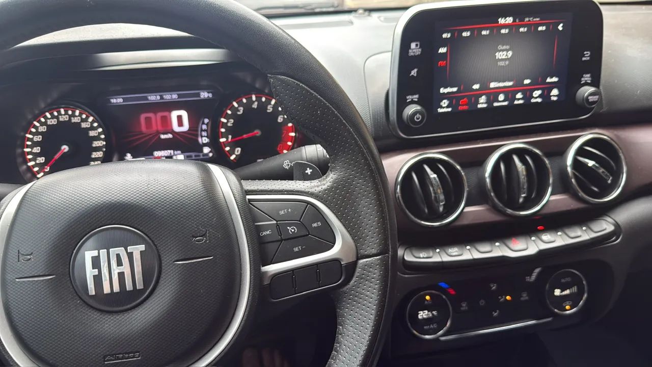 Fiat Cronos Precision 1.8 16V Flex Aut. 2021 - Foto 2