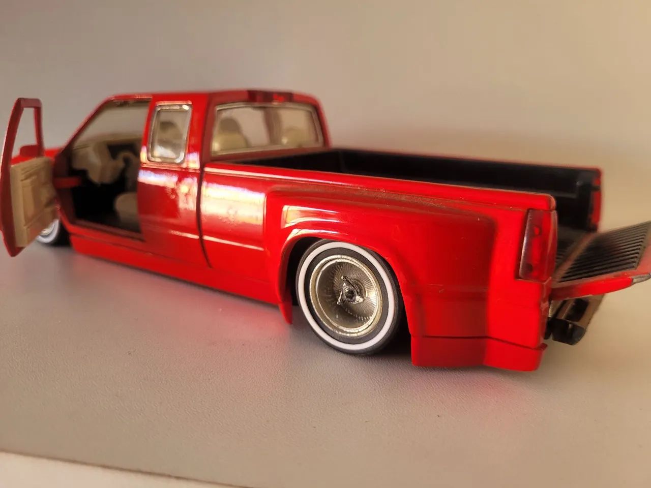Miniatura Silverado Americana 1/24 - Foto 3