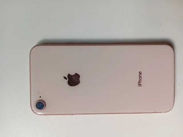 Vendo Iphone 8 (Com problema) - Foto 2