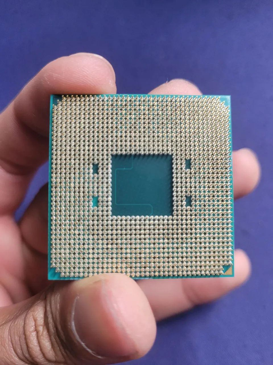 Processador Ryzen 3 3200g Usado  - Foto 4