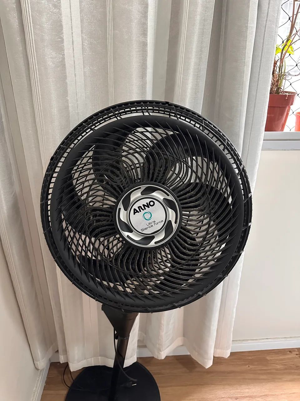 Ventilador com pedestal ARNO - Foto 3