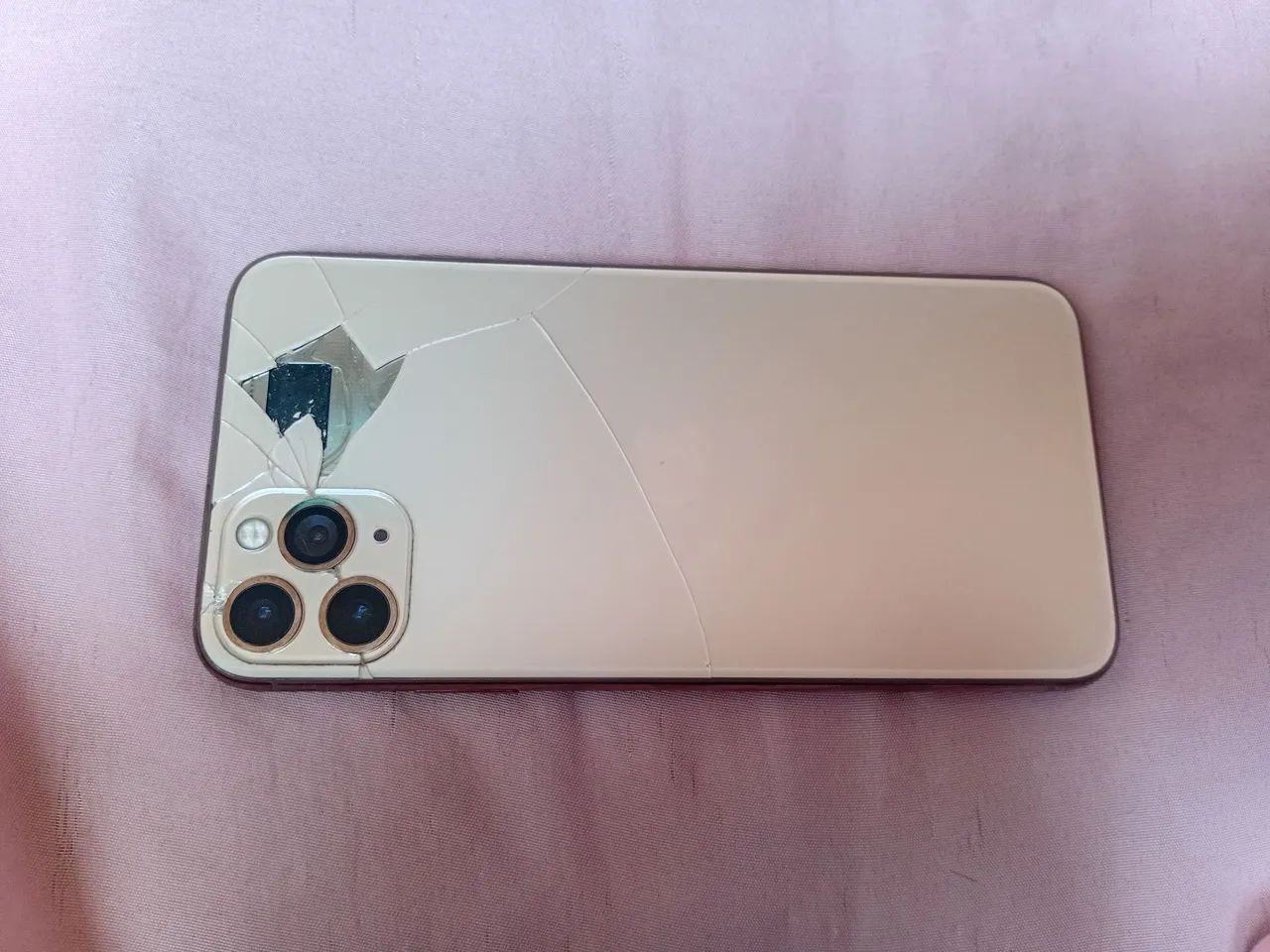 IPHONE 11 PRO MAX  - Foto 5