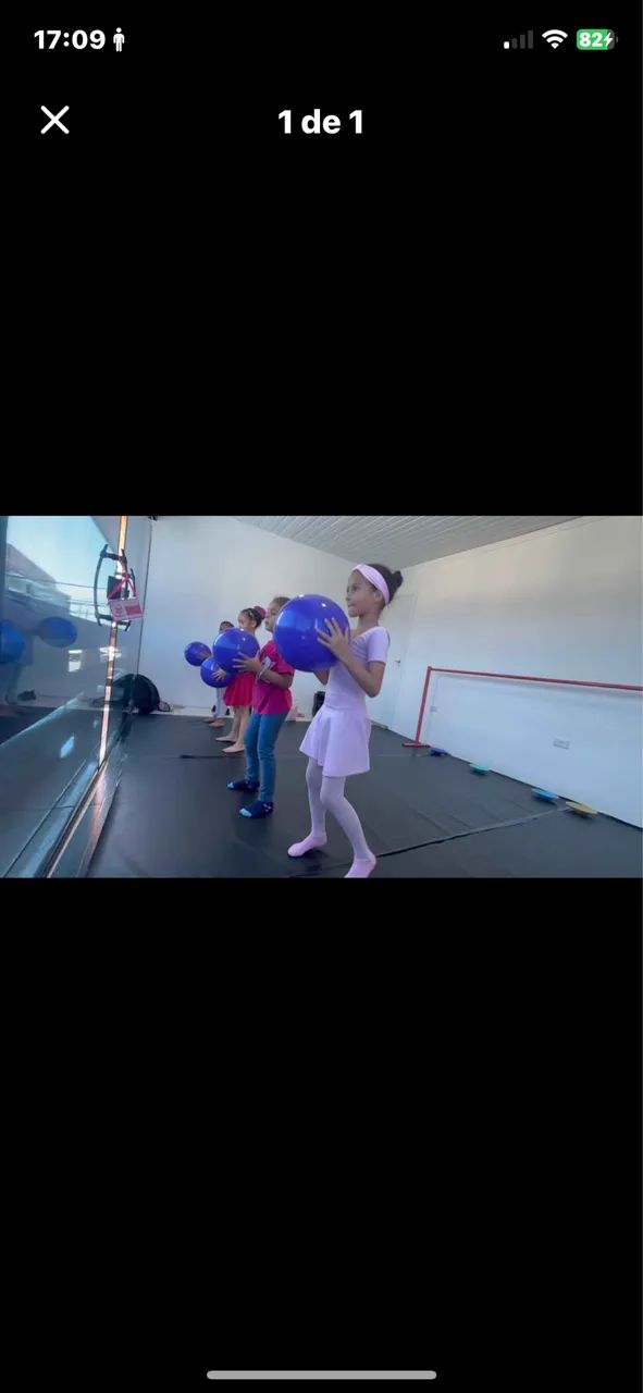Linóleo de ballet Semi novo 