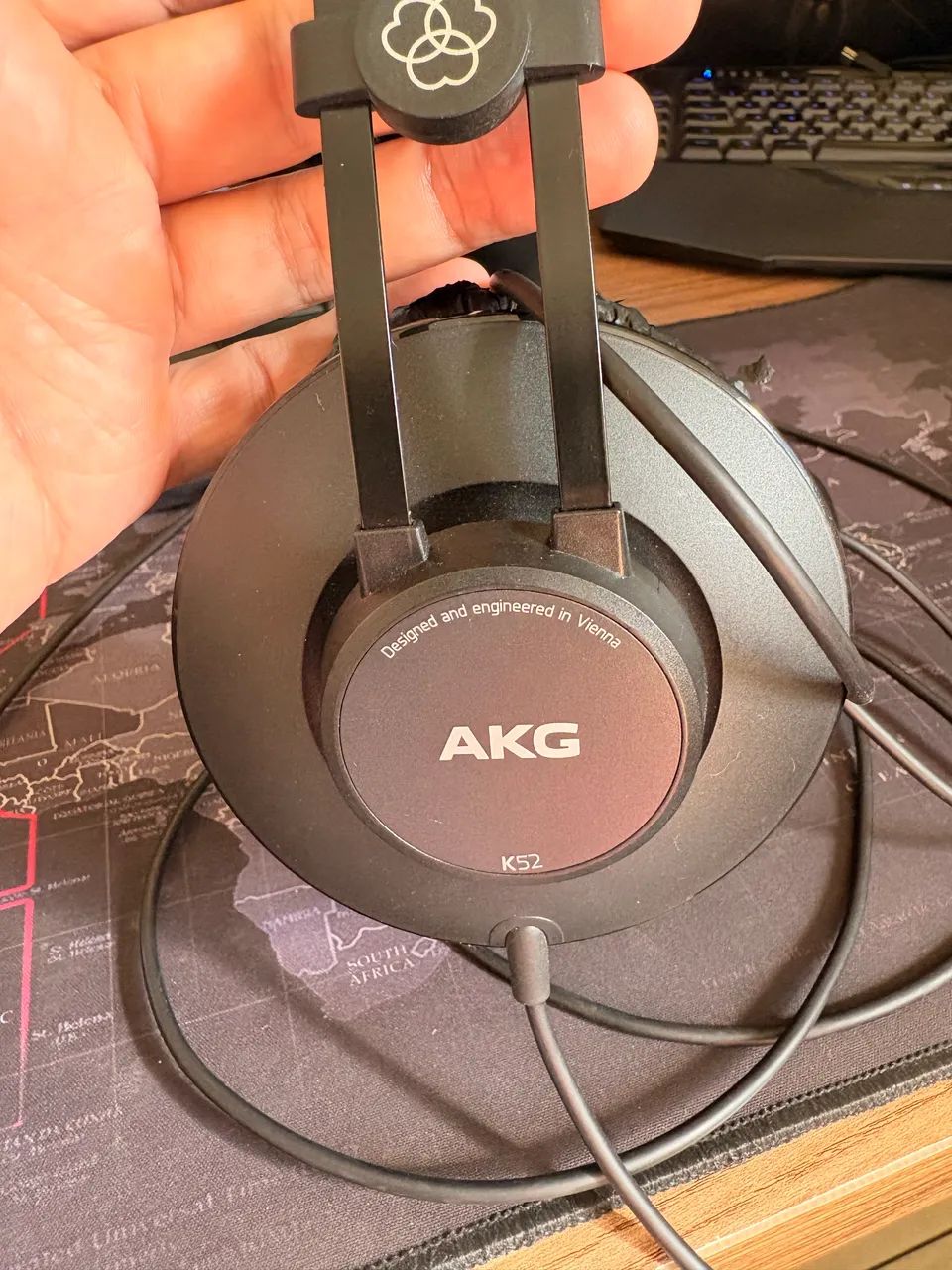 Fone akg k52 usado - Foto 2
