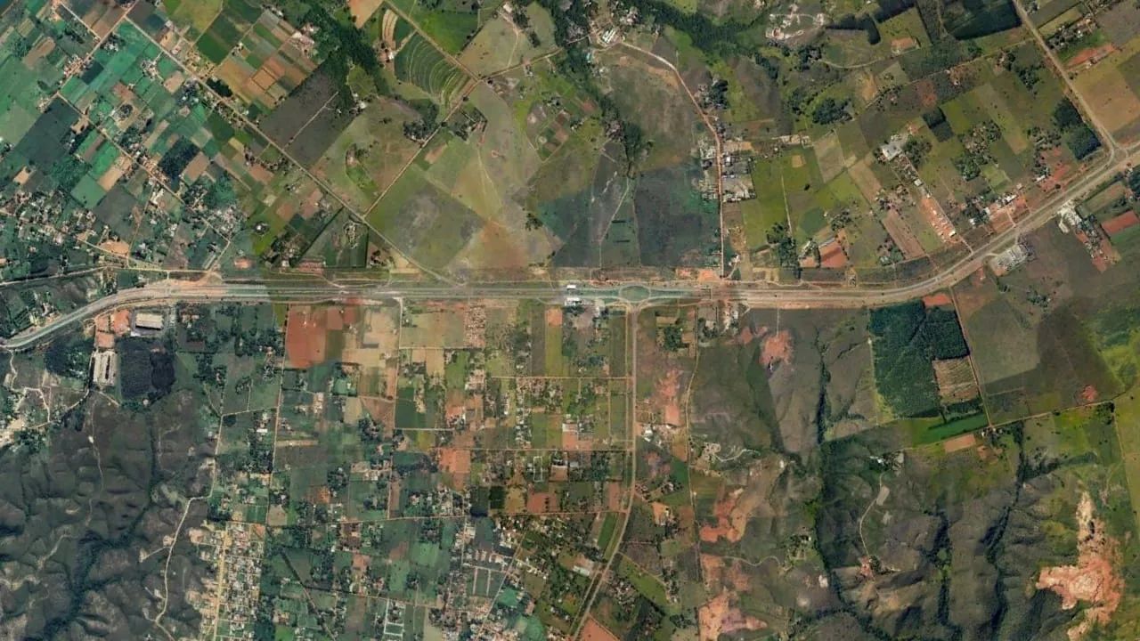 Terreno com 27.314m² de frente ao entroncamento da BR 070/ DF 180 próximo à PRF Ceilândia- - Foto 5