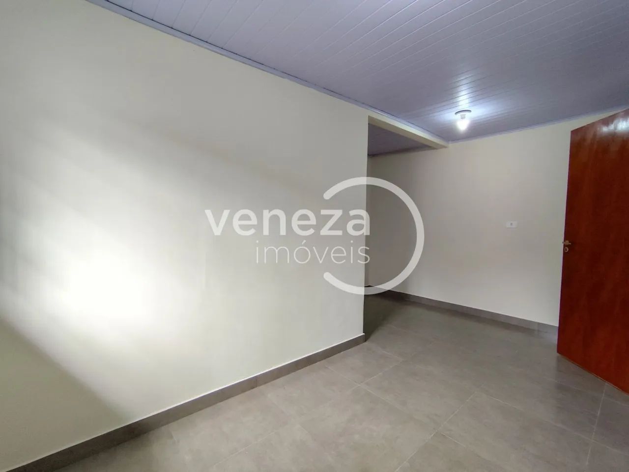 Casa para alugar com 2 quartos e 1 suíte no Conjunto Violim, Londrina - Foto 4