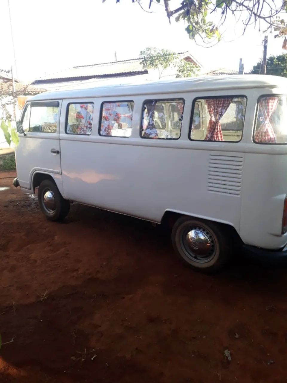 Volkswagen Kombi Standard/ Luxo/ Serie Prata 1996