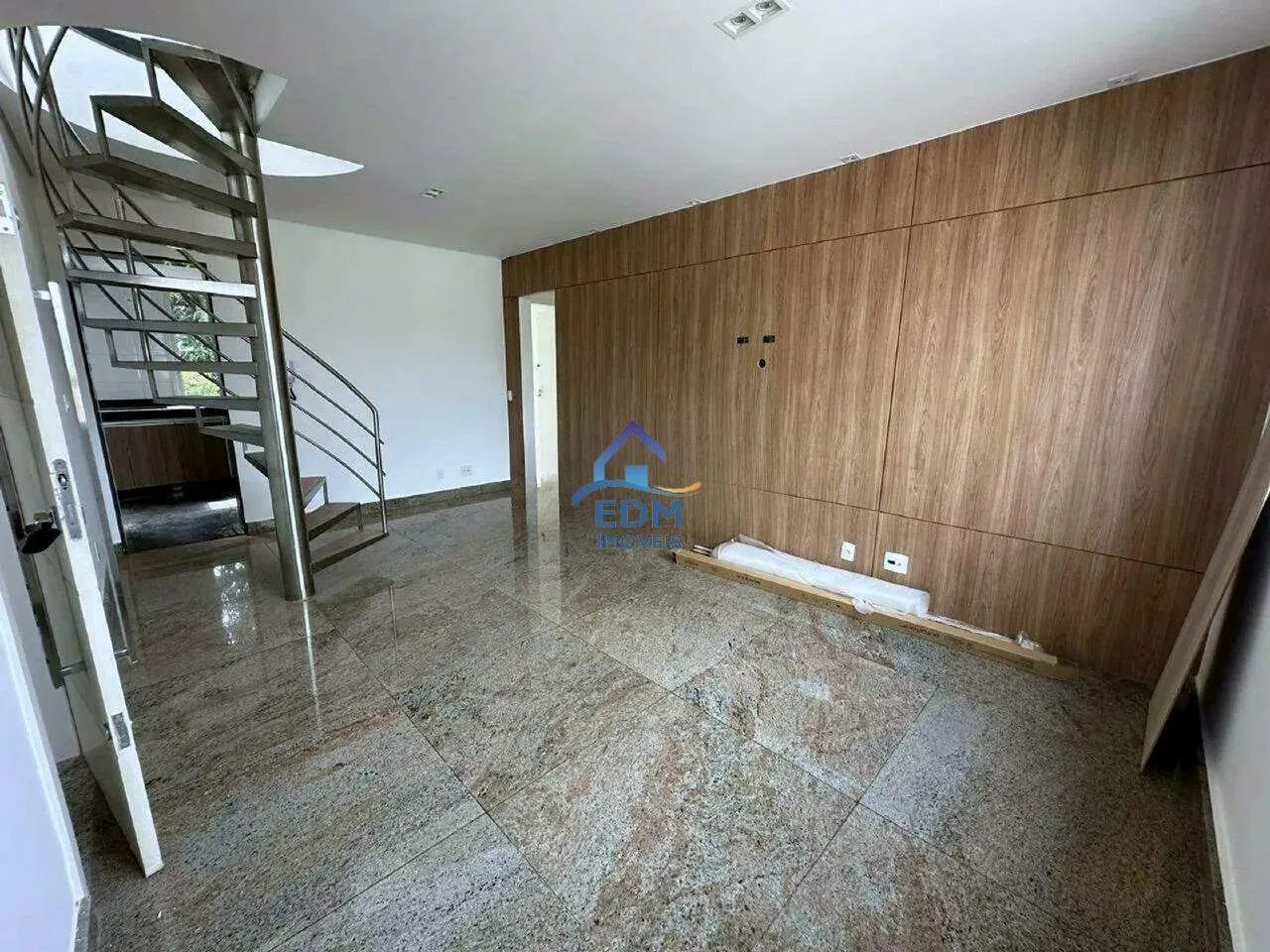 Cobertura 3 Quartos com Suíte e 3 Vagas para Alugar no Padre Eustáquio  180 m² - Foto 2