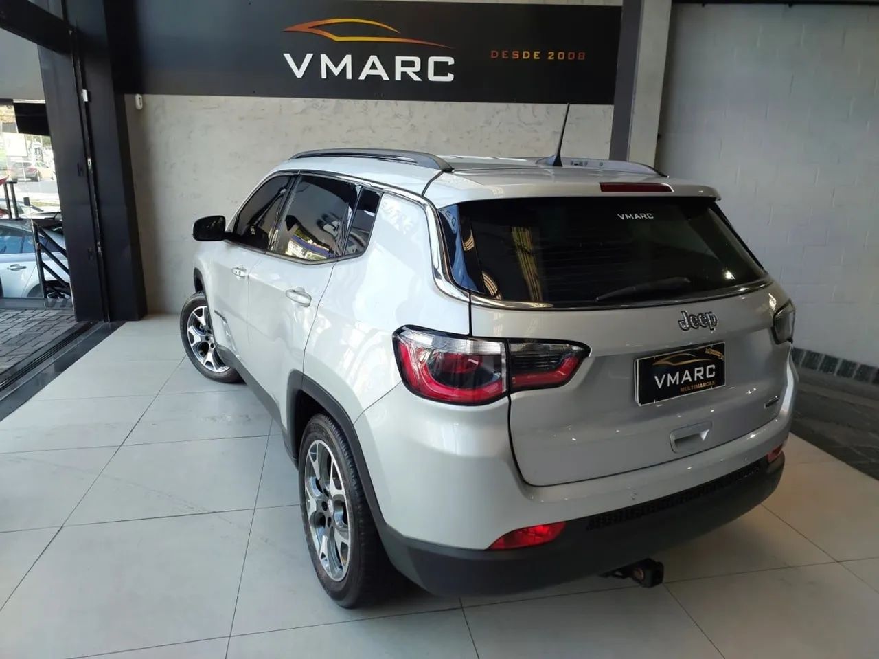 Jeep Compass Longitude 2.0 4X2 Flex 16V Aut. 2017 - Foto 4